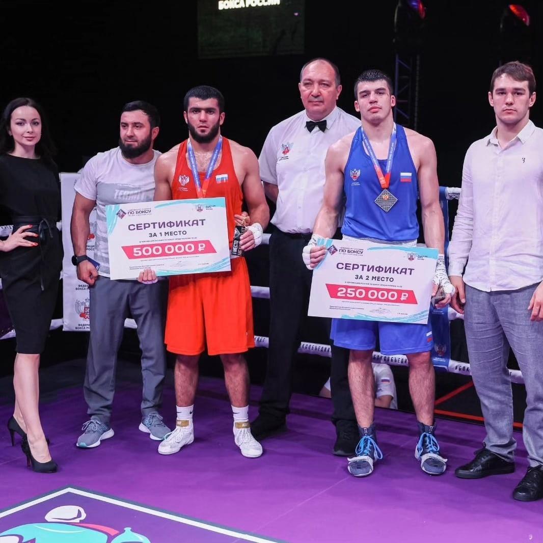Поздравляем победителей и призеров Первенства России по боксу среди юниоров (19-22 года)